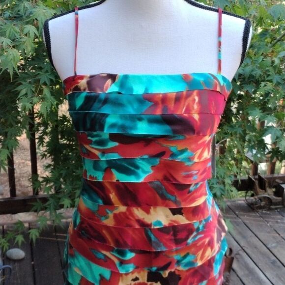 NWT NW Collections Layered Satin Dress - Picture 2 of 13